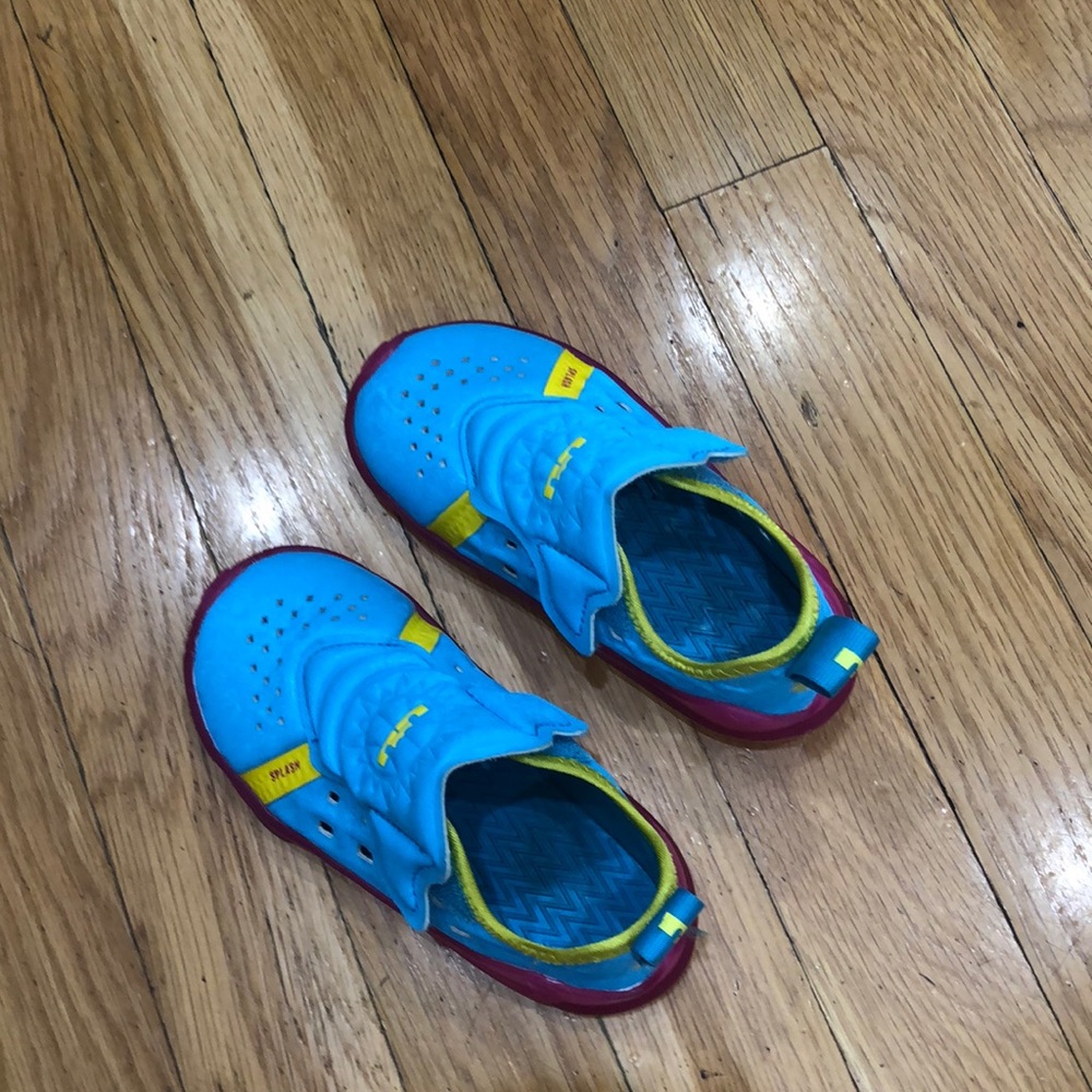 Water shoes for kids